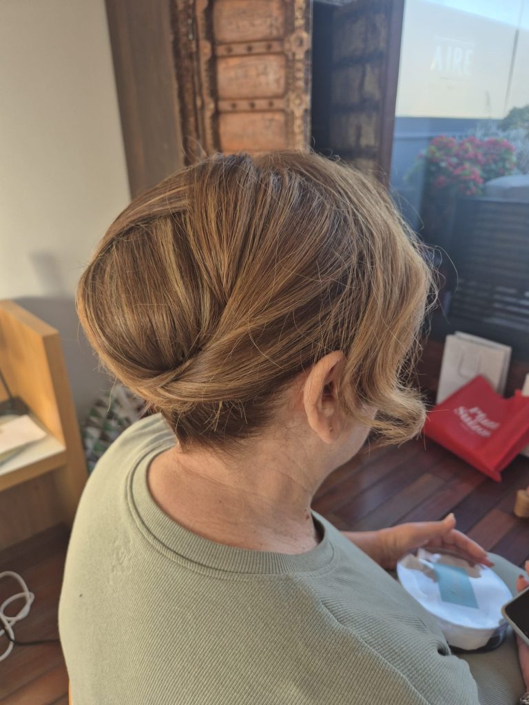 Recogido bajo pulido con ondas suaves